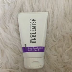 Rodan & Fields UNBLEMISH Face Wash
